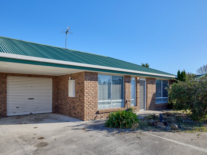 Unit 2/42 Quail Street, St Helens TAS 7216