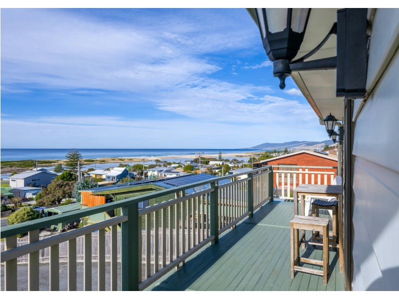 124 Scamander Avenue, Scamander TAS 7215