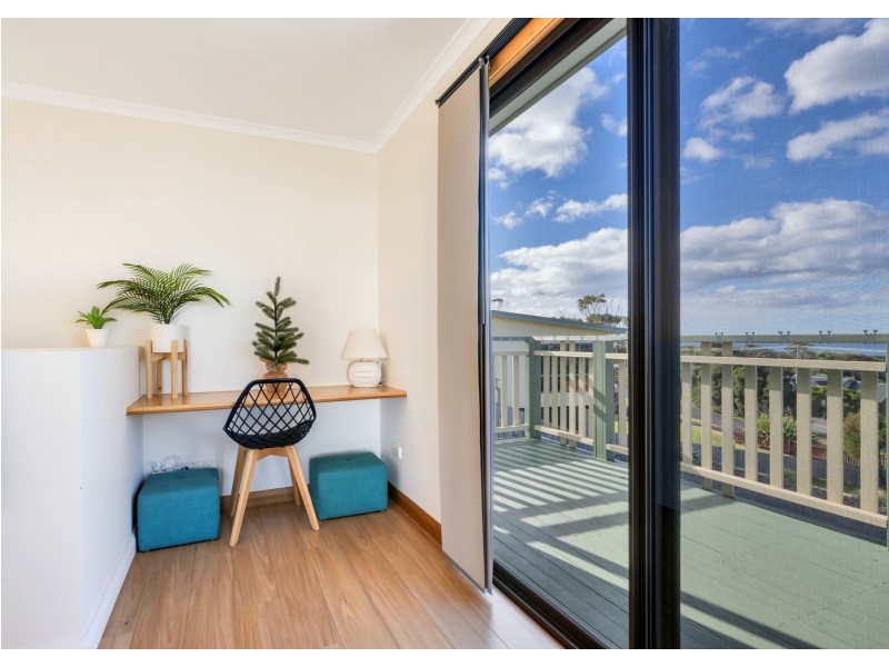 124 Scamander Avenue, Scamander TAS 7215