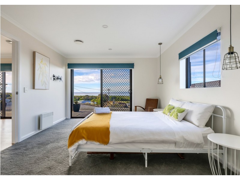 124 Scamander Avenue, Scamander TAS 7215