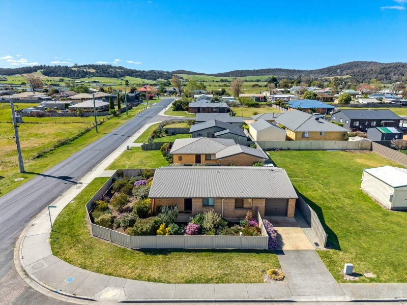1 Doepel Place, St Helens TAS 7216