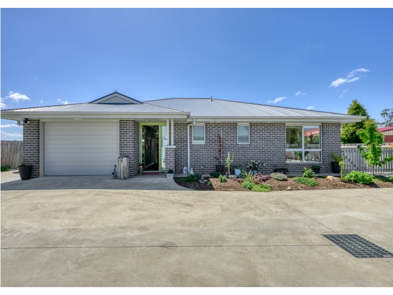 10b Tully Street, St Helens TAS 7216