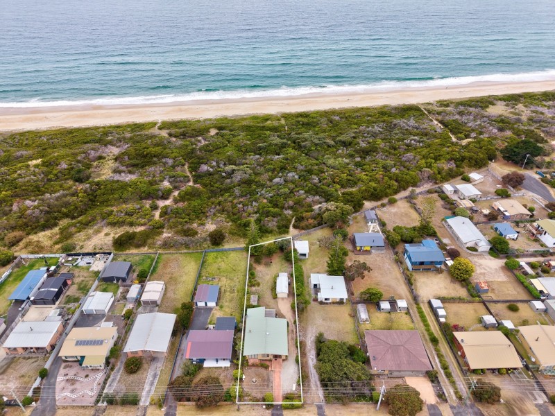 37 Scamander Avenue, Scamander TAS 7215