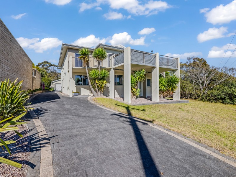 106 Main Road, Binalong Bay TAS 7216