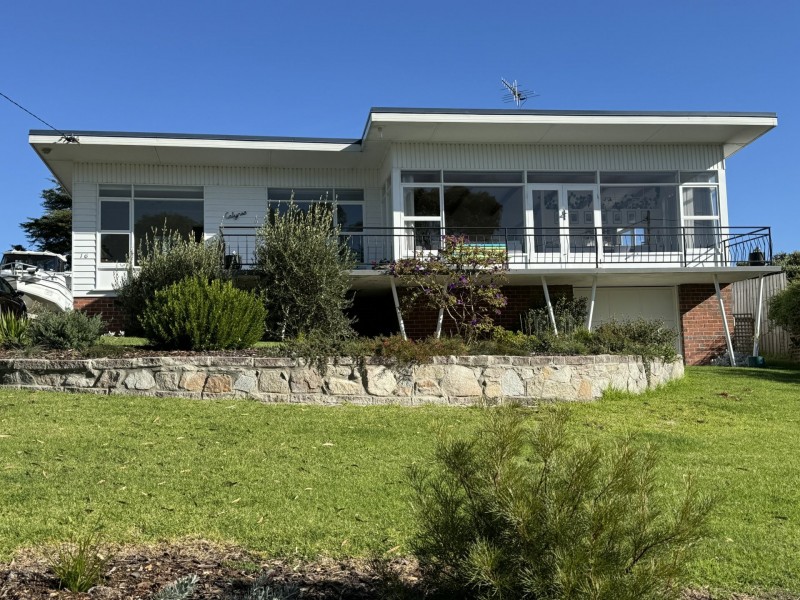 16 Atlas Drive, St Helens TAS 7216