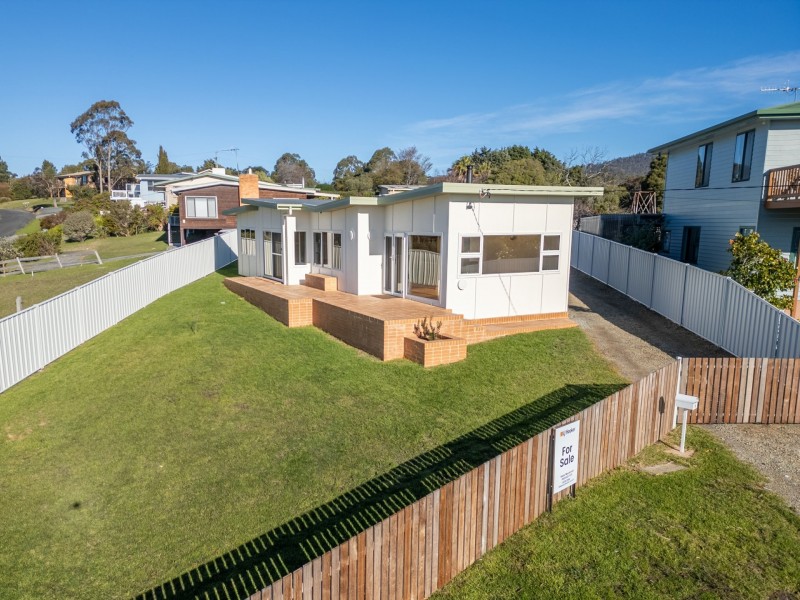 8 Helen Grove, St Helens TAS 7216