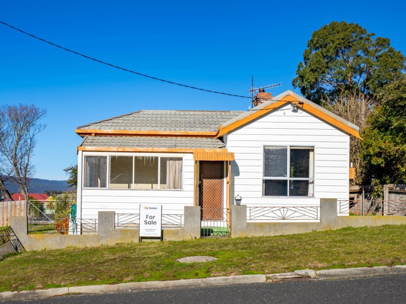 8 Grant Street, St Marys TAS 7215
