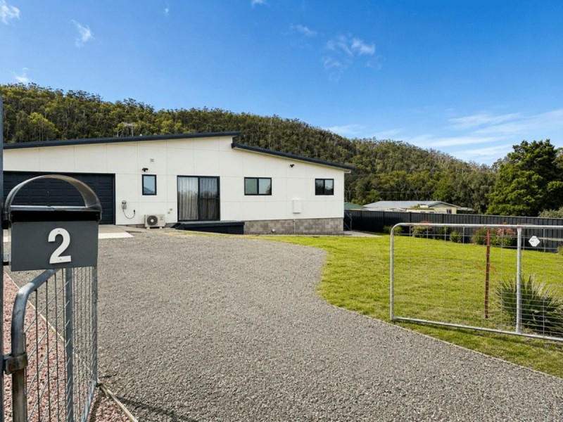 2 Wallace Ave, Bicheno TAS 7215