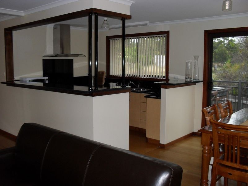 27 Pacific Drive, Binalong Bay TAS 7216