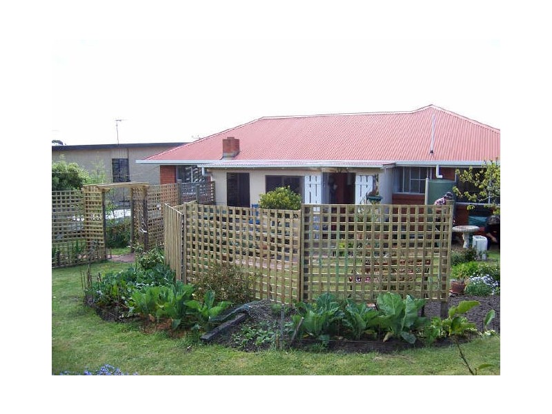 18 Homer Street, St Helens TAS 7216