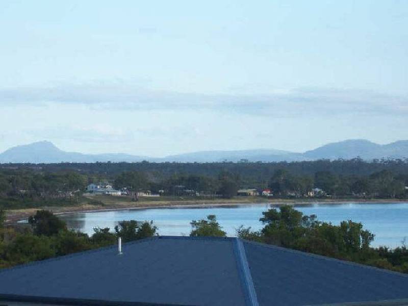 9 Kiama Parade, Akaroa TAS 7216