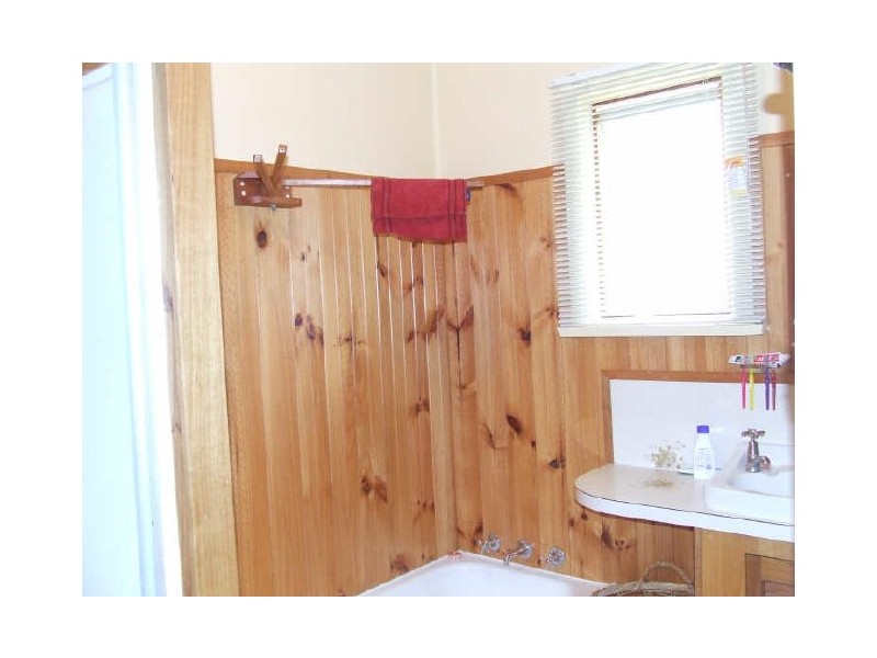 10 Atlas Drive, St Helens TAS 7216