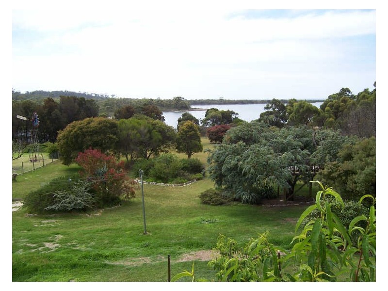 181 Main Road, Binalong Bay TAS 7216