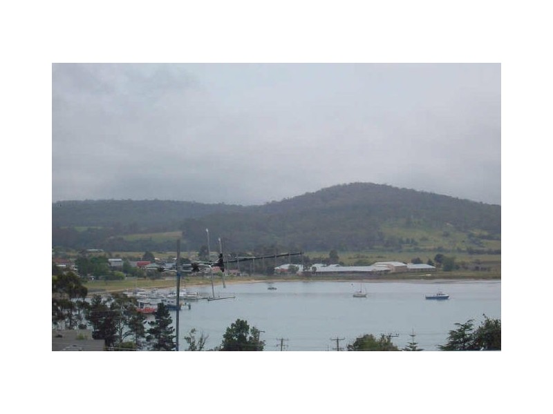 2/2 Mimosa Street, St Helens TAS 7216