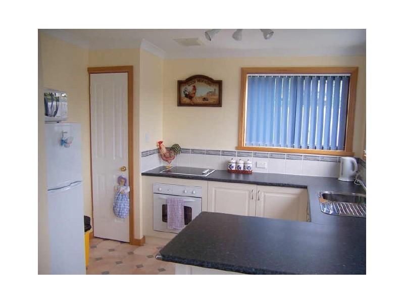 2/2 Mimosa Street, St Helens TAS 7216