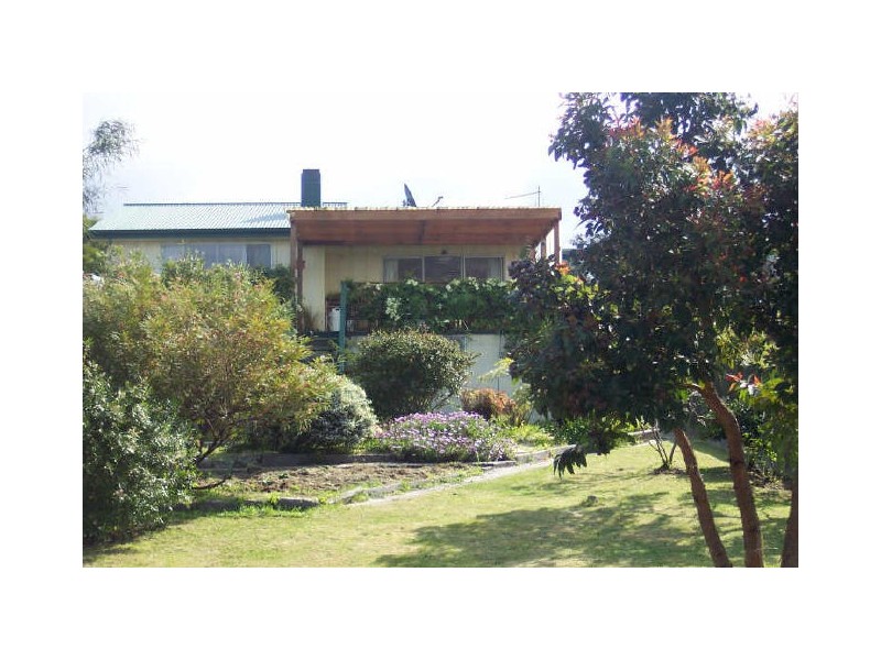 98 Scamander Avenue, Scamander TAS 7215