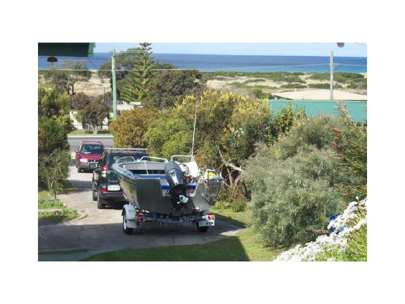 98 Scamander Avenue, Scamander TAS 7215