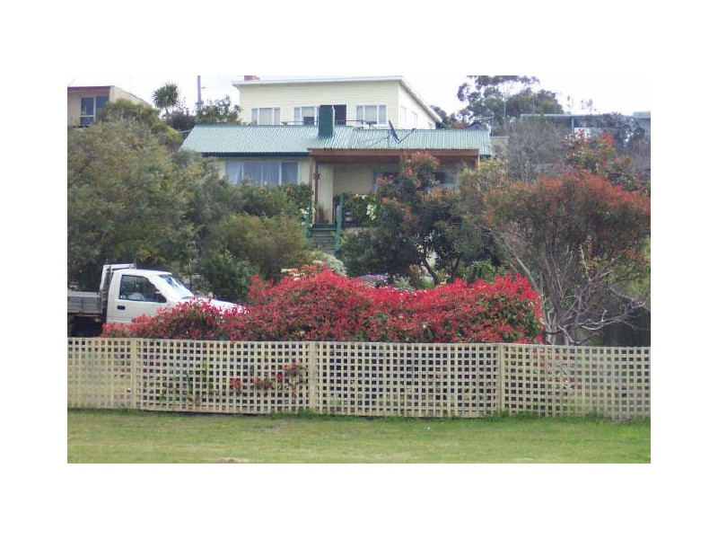 98 Scamander Avenue, Scamander TAS 7215