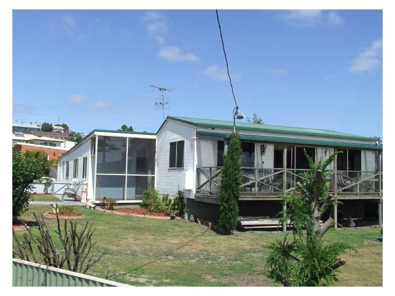 32 Tasman Highway, St Helens TAS 7216