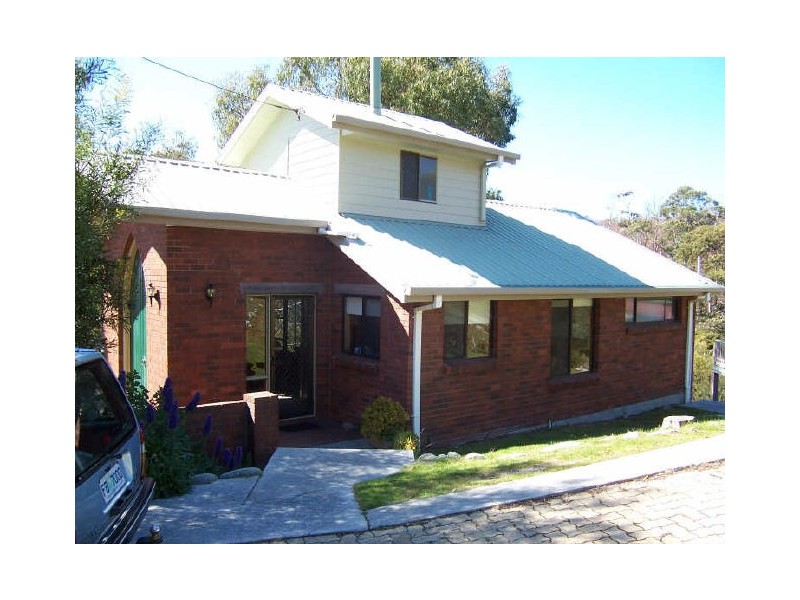 52 Treloggen Drive, Binalong Bay TAS 7216