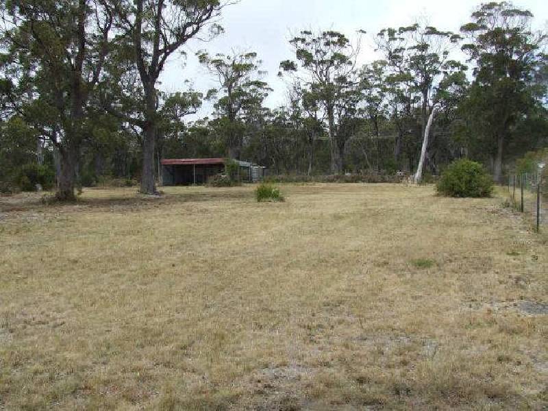 8 Barnett Close, Binalong Bay TAS 7216