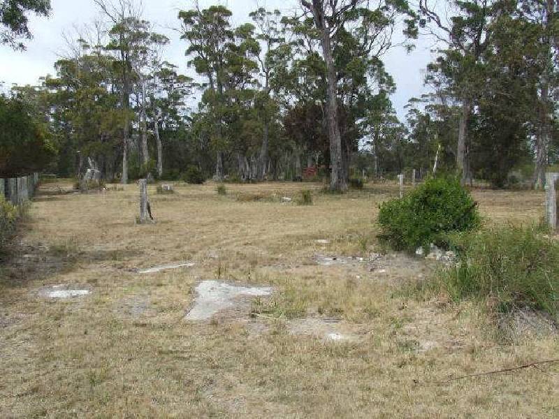 8 Barnett Close, Binalong Bay TAS 7216