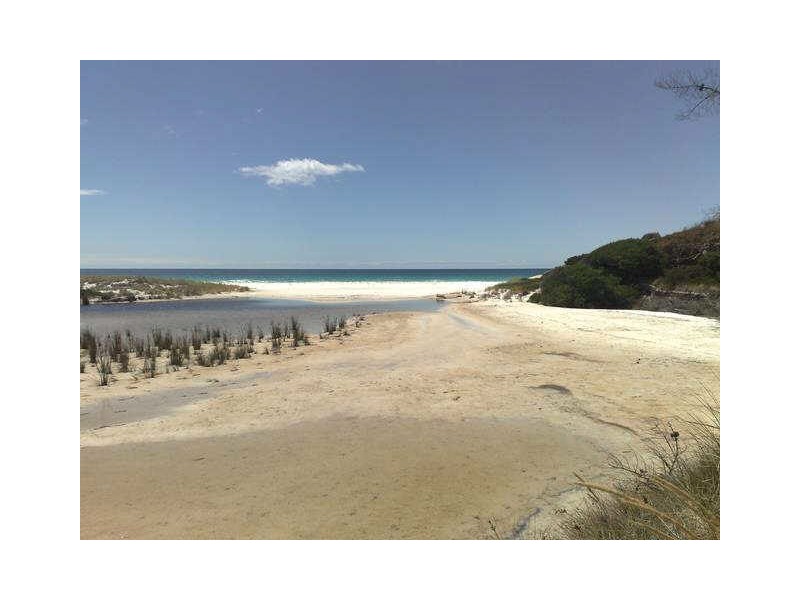 742 Gardens Road, Binalong Bay TAS 7216