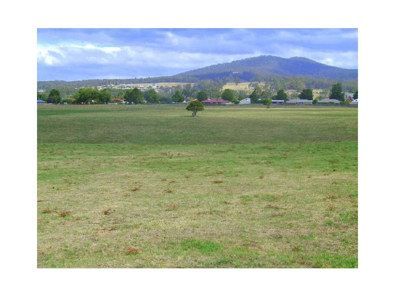 83 Annie Street, St Helens TAS 7216