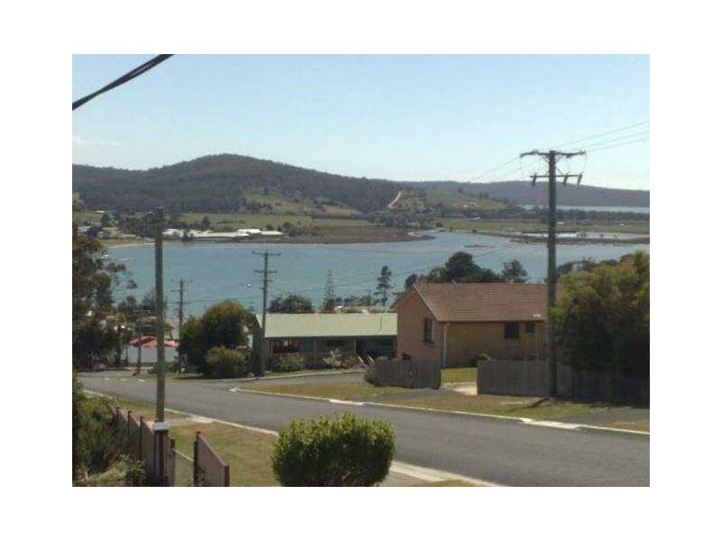 18 Cobrooga Drive, St Helens TAS 7216