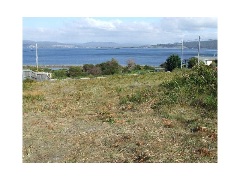 15 Kiama Parade, Akaroa TAS 7216