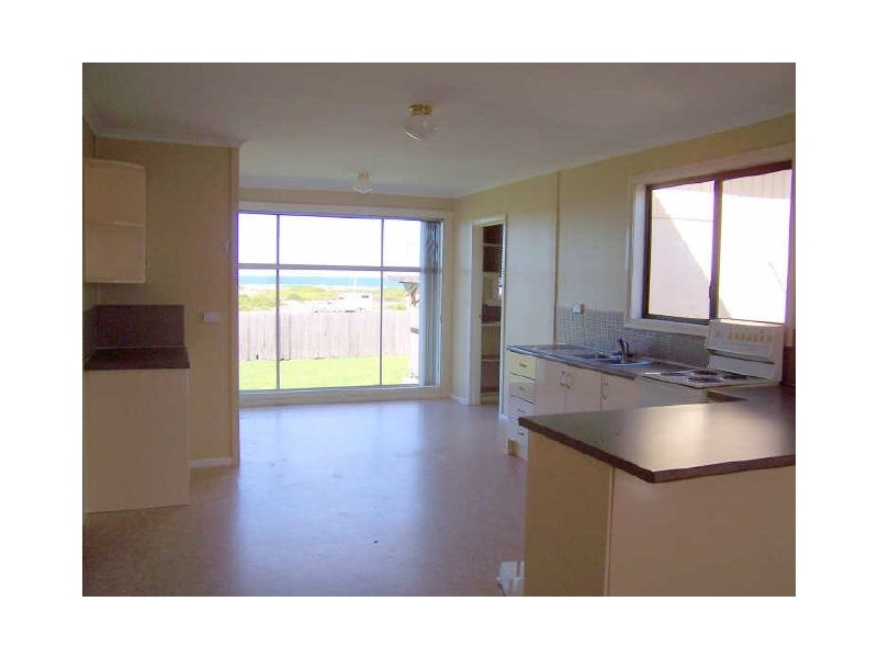 133 Scamander Avenue, Scamander TAS 7215