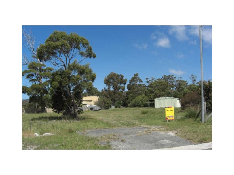 9 Barnett Close, Binalong Bay TAS 7216