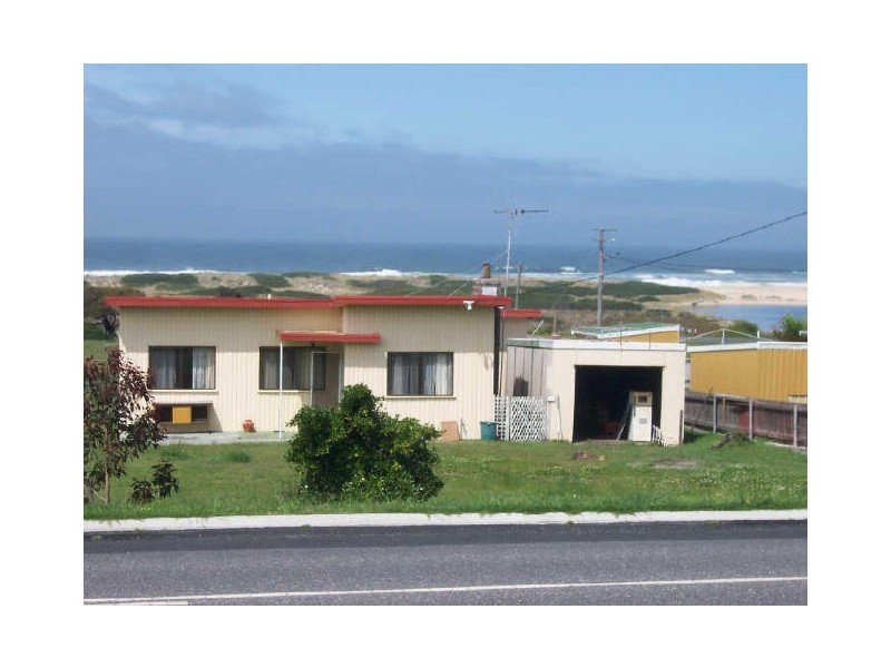 133 Scamander Avenue, Scamander TAS 7215