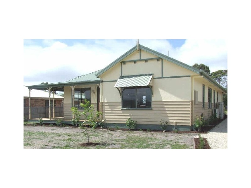 9 Heather Place, St Helens TAS 7216