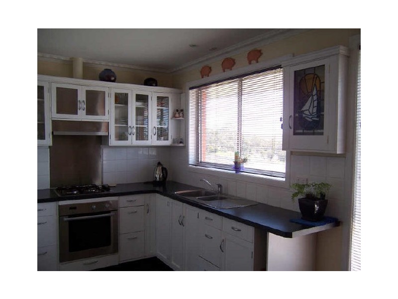 18 Homer Street, St Helens VIC 3285