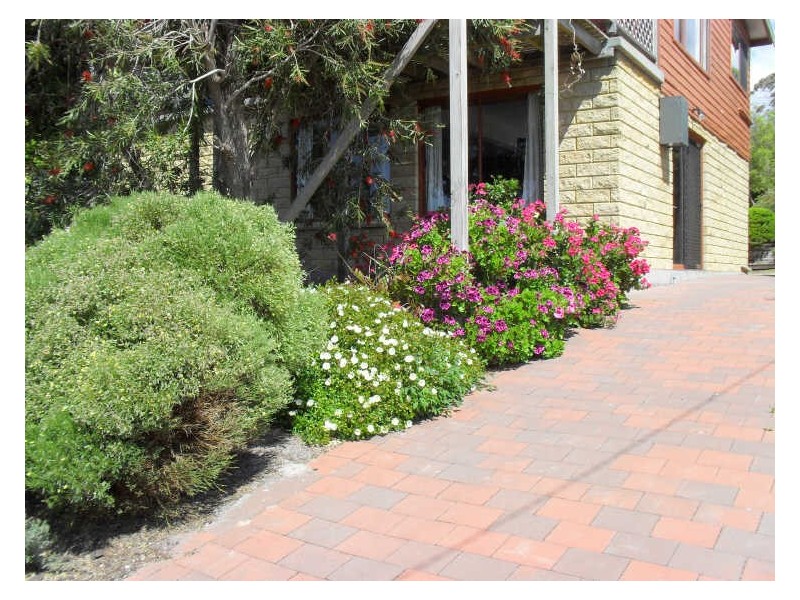 1/13 Coffey Court, Binalong Bay TAS 7216