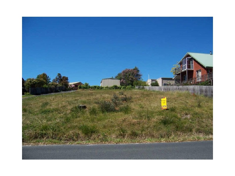 11 Penelope Street, St Helens TAS 7216