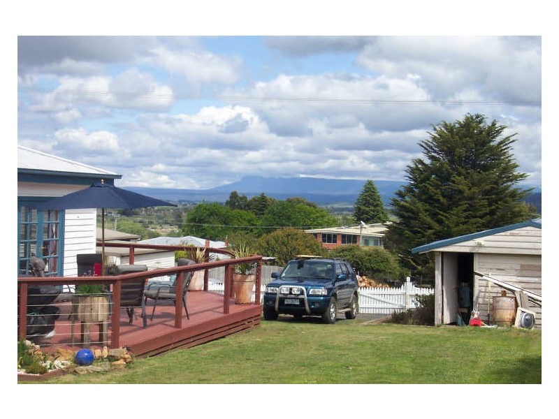 7 Clive Street, St Marys TAS 7215