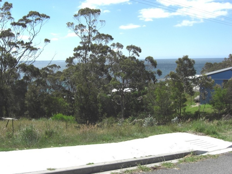 31 Highcrest Avenue, Binalong Bay TAS 7216