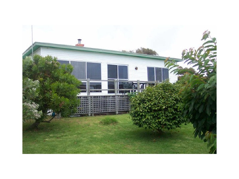 18 Sunbeam Crescent, Beaumaris TAS 7215