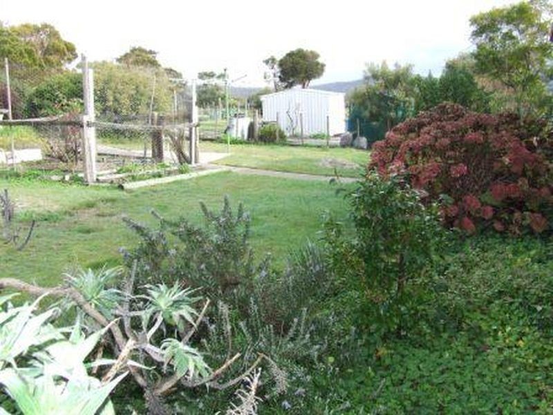 22 Beven Heights, Binalong Bay TAS 7216