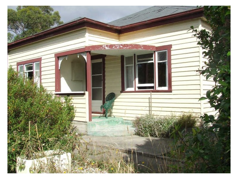 14 Medea Cove Esplanade, St Helens TAS 7216