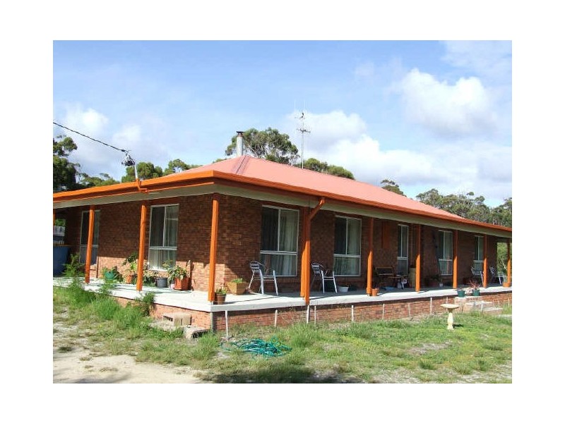 10 Cray Court, Binalong Bay TAS 7216