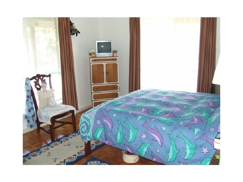 10 Cray Court, Binalong Bay TAS 7216