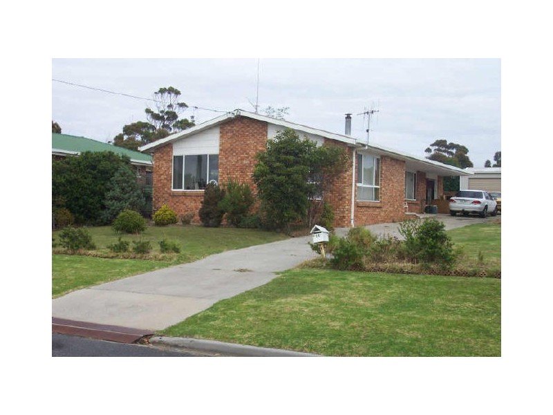 14 George Street, Scamander TAS 7215