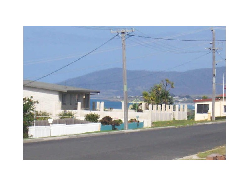 14 George Street, Scamander TAS 7215