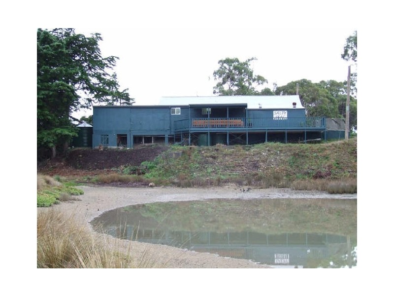 18 Medea Cove Esplanade, St Helens TAS 7216