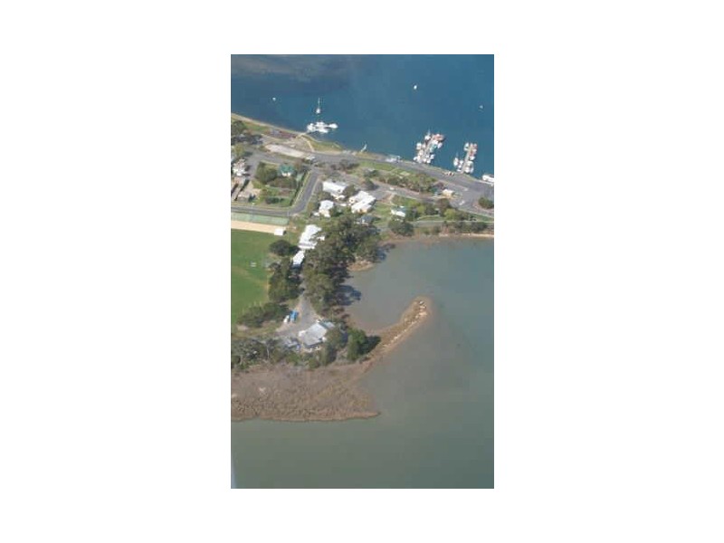 18 Medea Cove Esplanade, St Helens TAS 7216