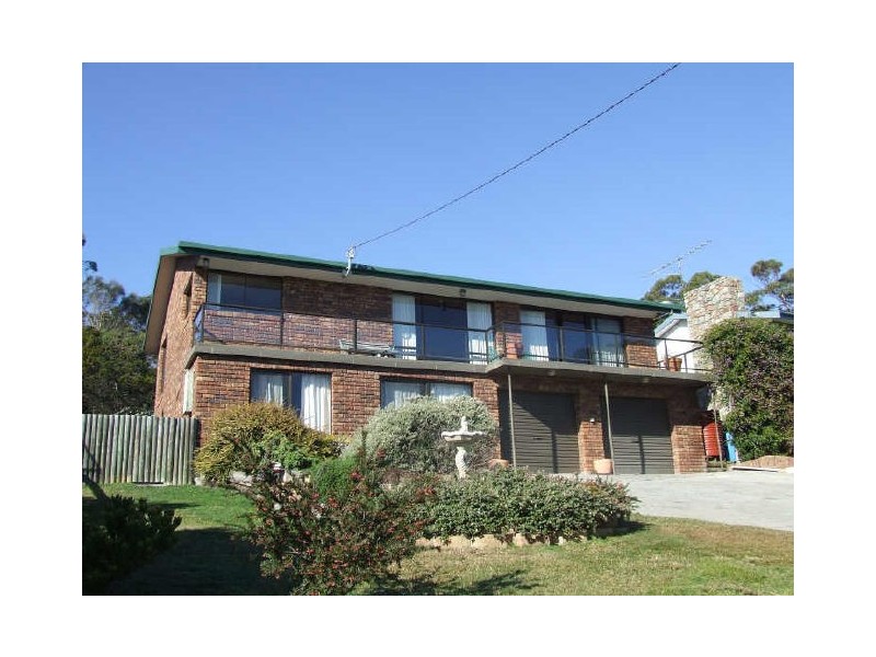 18 Highcrest Avenue, Binalong Bay TAS 7216