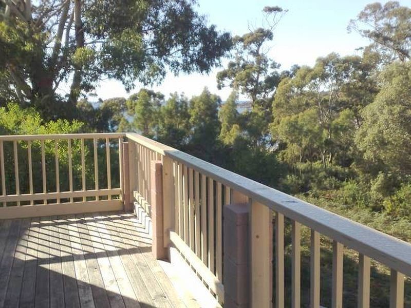 54 Treloggen Drive, Binalong Bay TAS 7216